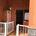 Acogedor A And B -